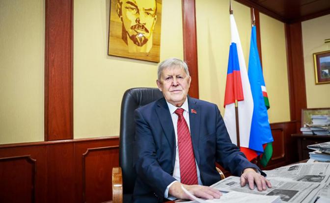На фото: глава Якутского рескома КПРФ, заместитель Председателя Госсобрания (Ил Тумэн) Виктор Губарев