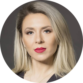 Илона Менькова