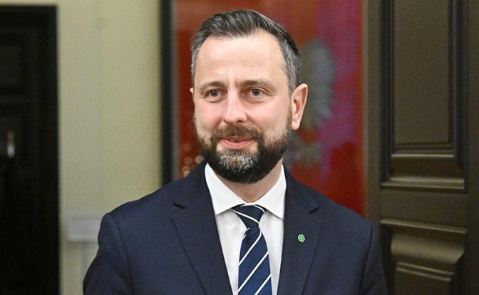 На фото: министр национальной обороны Польши Владислав Косиняк-Камыш