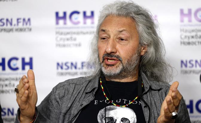 На фото: лидер группы "Цветы" Стас Намин