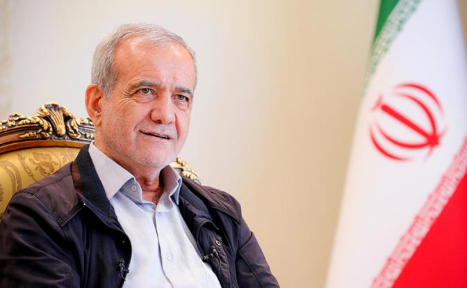 На фото: иранский политик Масуд Пезешкиан