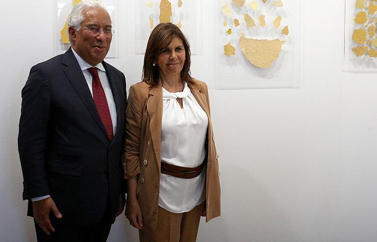 На фото: Антониу Кошта (слева) со своей супругой Фернандой Тадеу