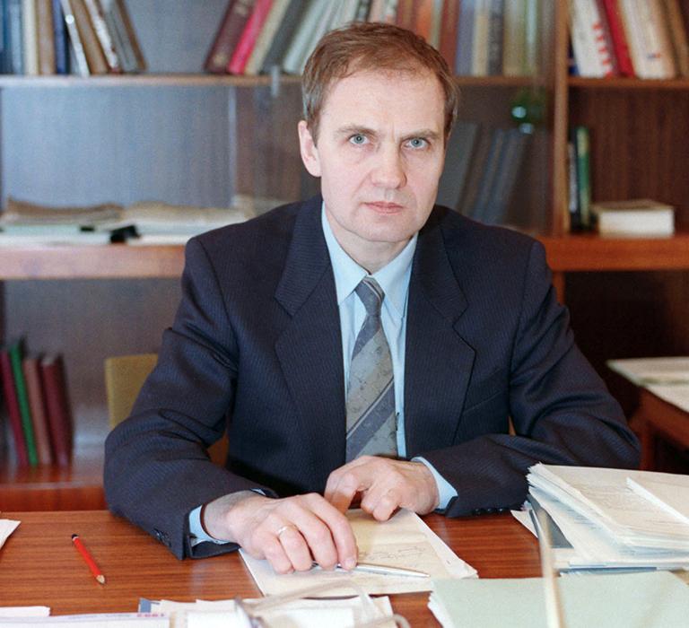 На фото: председатель Конституционного суда РФ Валерий Зорькин, 1992