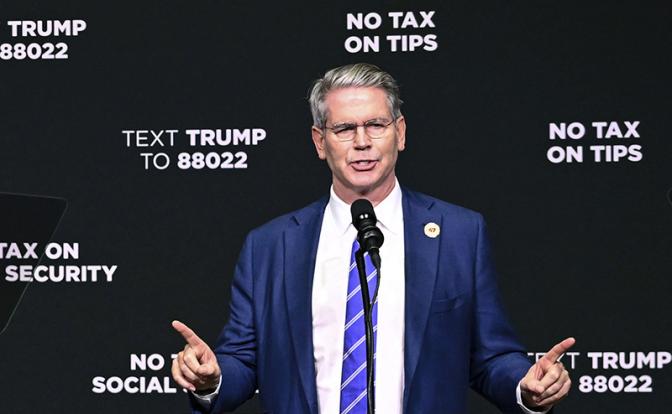 На фото: Скотт Бессент.