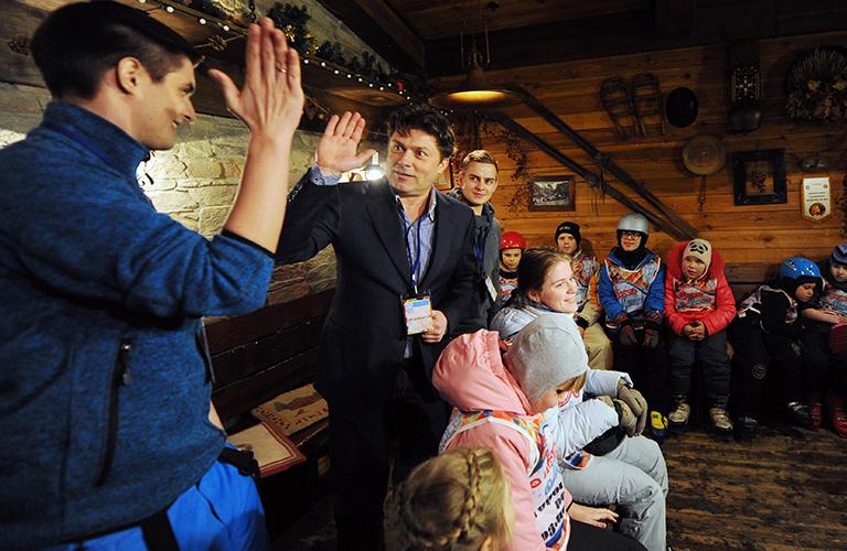 На фото: благотворительная программа С.Белоголовцева "Лыжи мечты", 2014