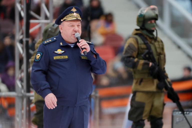 На фото: Владимир Шаманов.