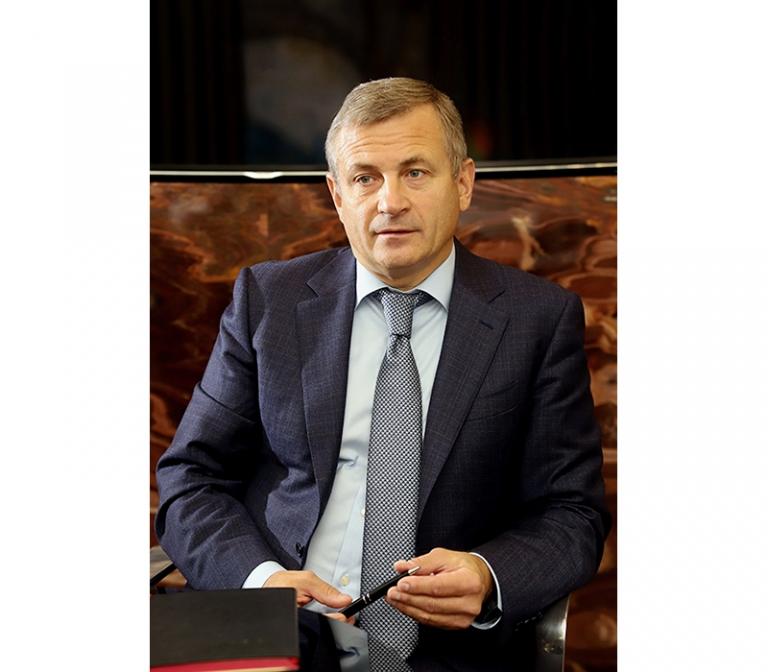 Сергей Гущин занимается благотворительностью