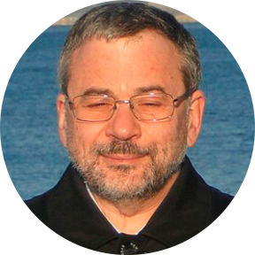 Александр Нахутин