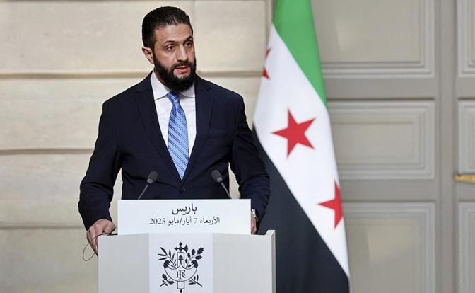 На фото: Ахмед аш-Шараа.