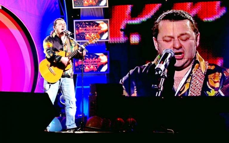 На фото: Игорь Саруханов во время выступления, 2007 год.