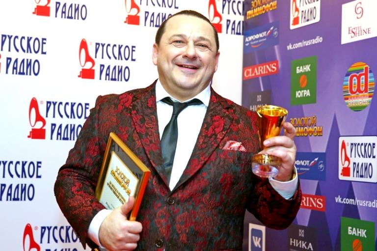На фото: певец Игорь Саруханов на церемонии вручения ежегодной национальной премии в области музыки "Золотой граммофон" в СК "Олимпийский", Москва, 2016 год.
