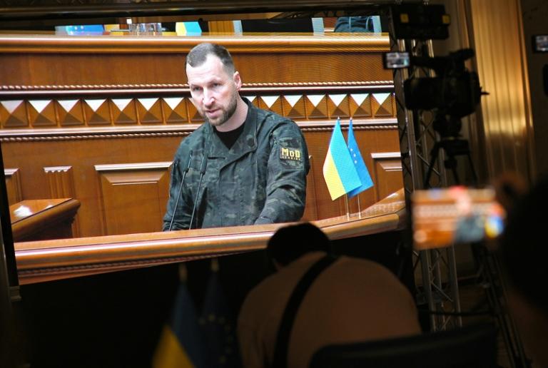 На фото: министр обороны Украины Евгений Хмара выступает с трибуны во время заседания Верховной Рады, август 2026 год.