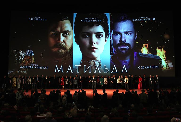 На фото: режиссер Алексей Учитель на премьере своего фильма "Матильда" в кинотеатре "Каро 11 Октябрь", 2017 год