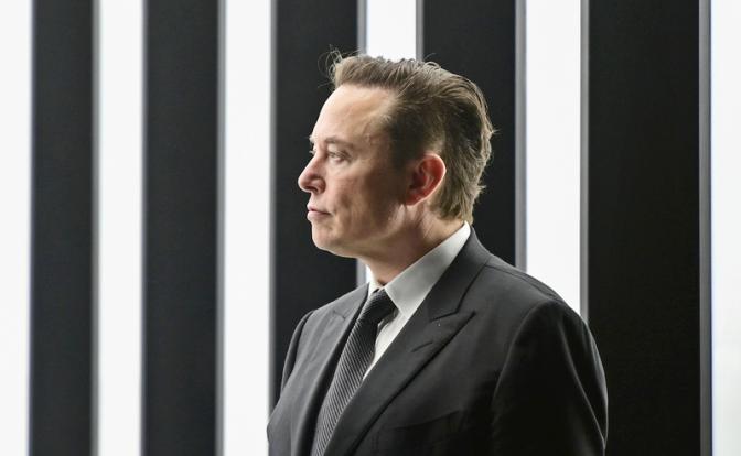 На фото: канадско-американский инженер, предприниматель, изобретатель Илон Маск
