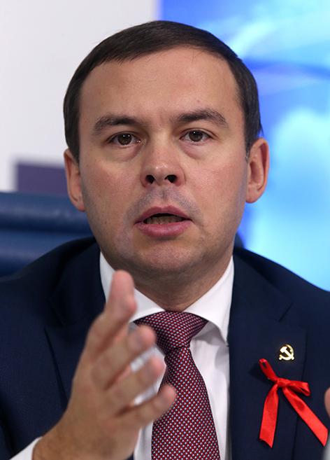 На фото: заместитель председателя ЦК КПРФ Юрий Афонин 