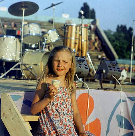 На фото: Кристина во время концерта Аллы Пугачевой в Ставрополе, 1979 год