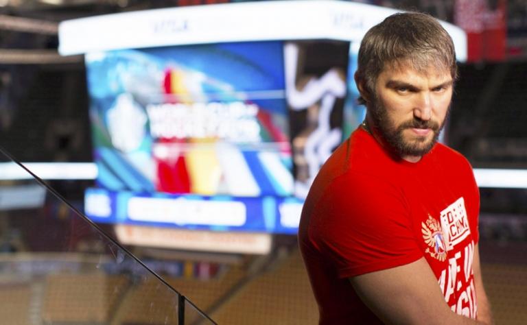 На фото: хоккеист Александр Овечкин