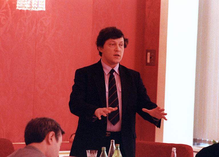 На фото: Григорий Явлинский, 1990