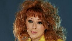 Певец Рыбин на гастролях в Ростовской области залез в камин, а Апина гуляла в казачьей фуражке