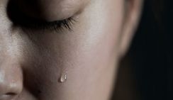 Астраханка ради 100 тысяч рублей наврала в полиции об изнасиловании